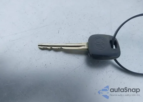 2004 Toyota Rav4 z USA, uszkodzony, nr VIN JTEGD20V840016426